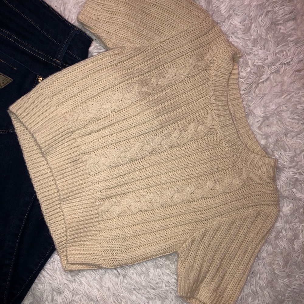 Cecico beige knitted cropped short sleeve